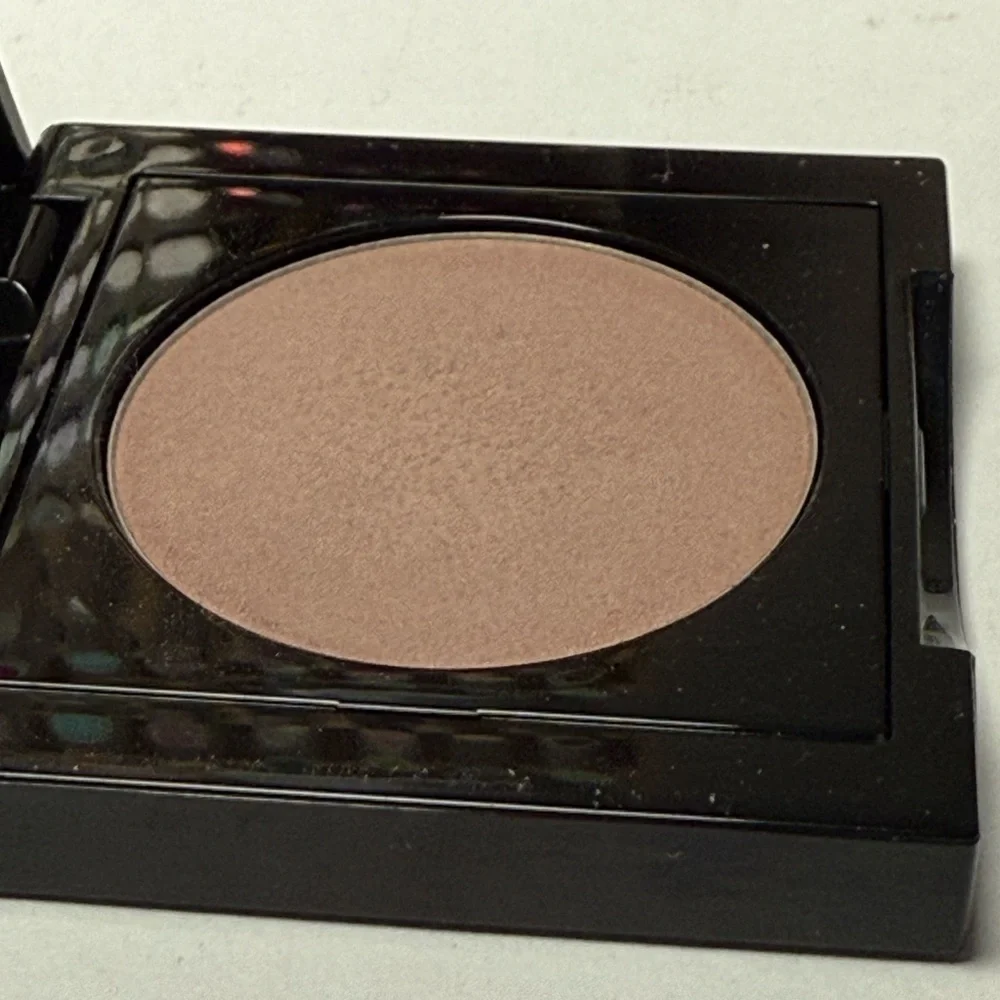 Bobbi Brown rich color eye shadow - Pink silk 2